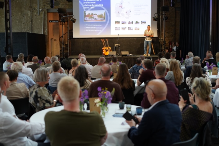 Frokost og foredrag